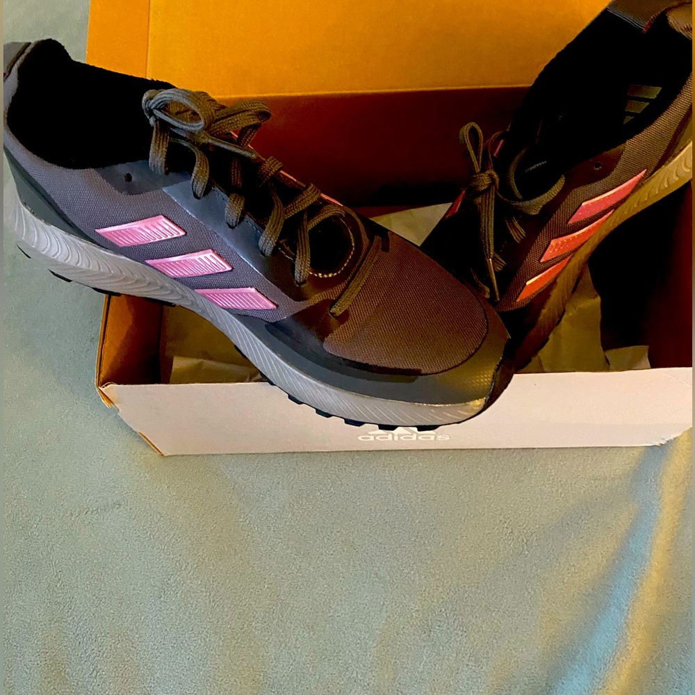 Adidas Black and Pink Sneakers - Picture 1 of 2